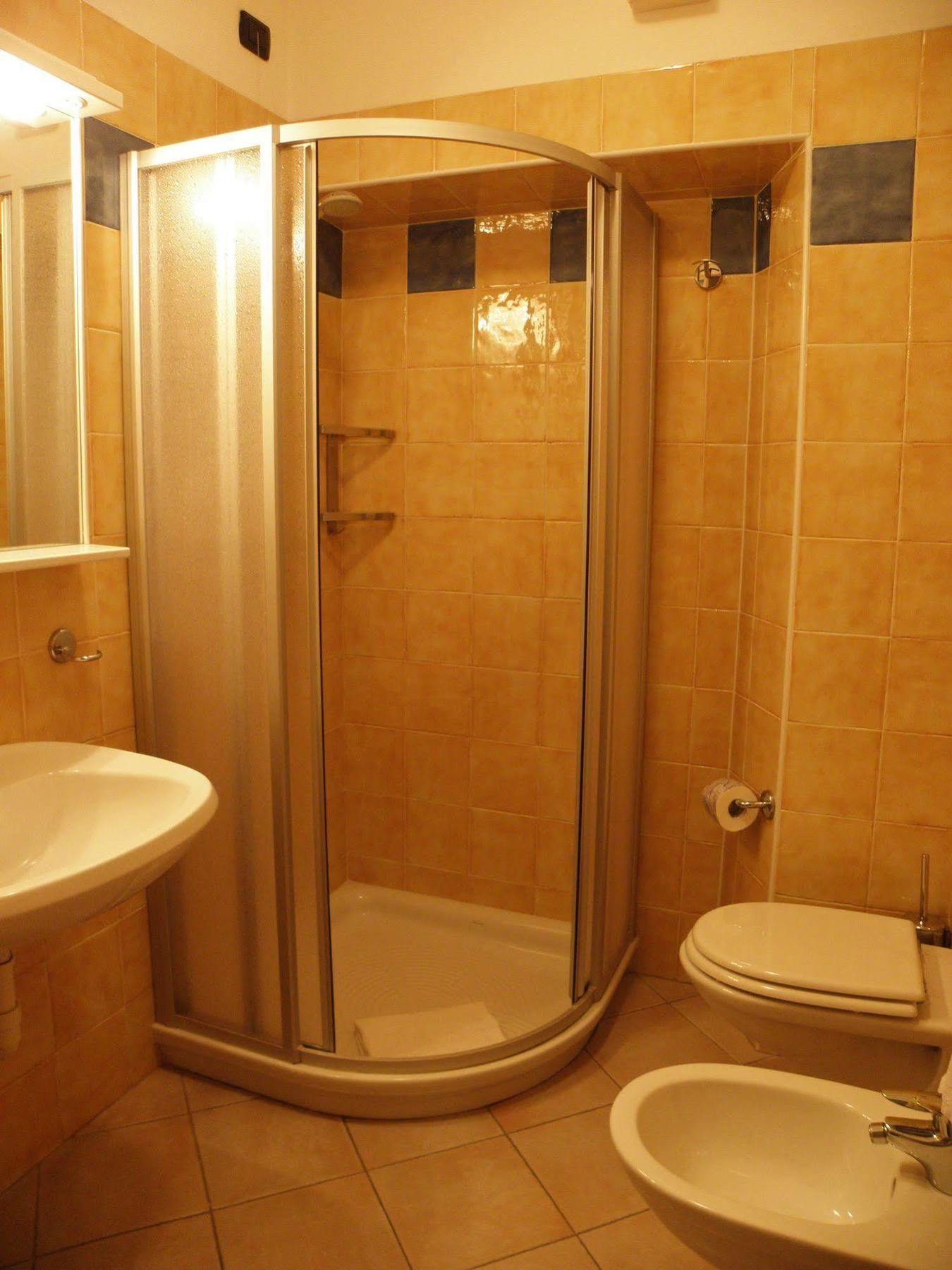 Hotel Bernina Tirano Buitenkant foto